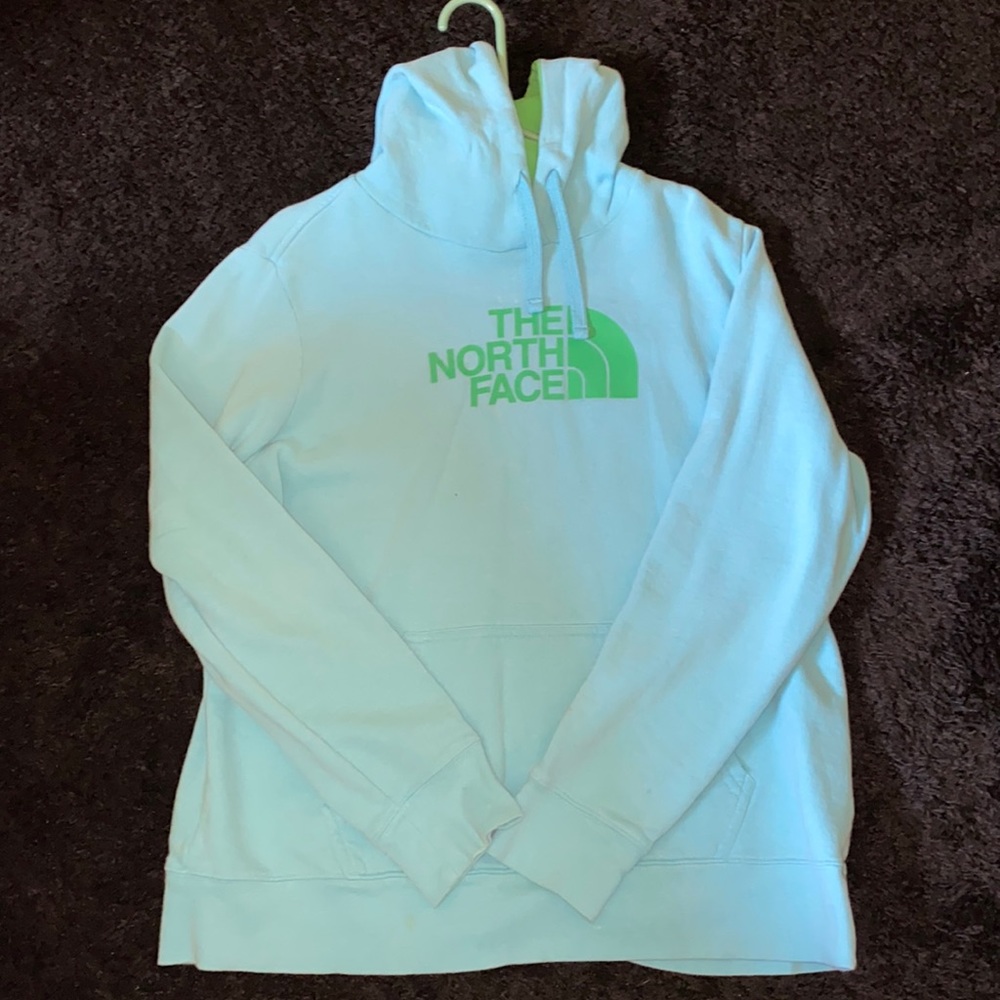 Women’s Northface Hoodie